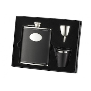 Coffret flasque 11666 avec entonnoir et gobelet